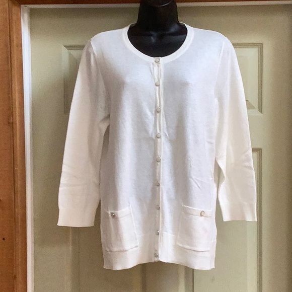 NWT New York & Company jeweled button front crew neck white cardigan - Picture 1 of 10